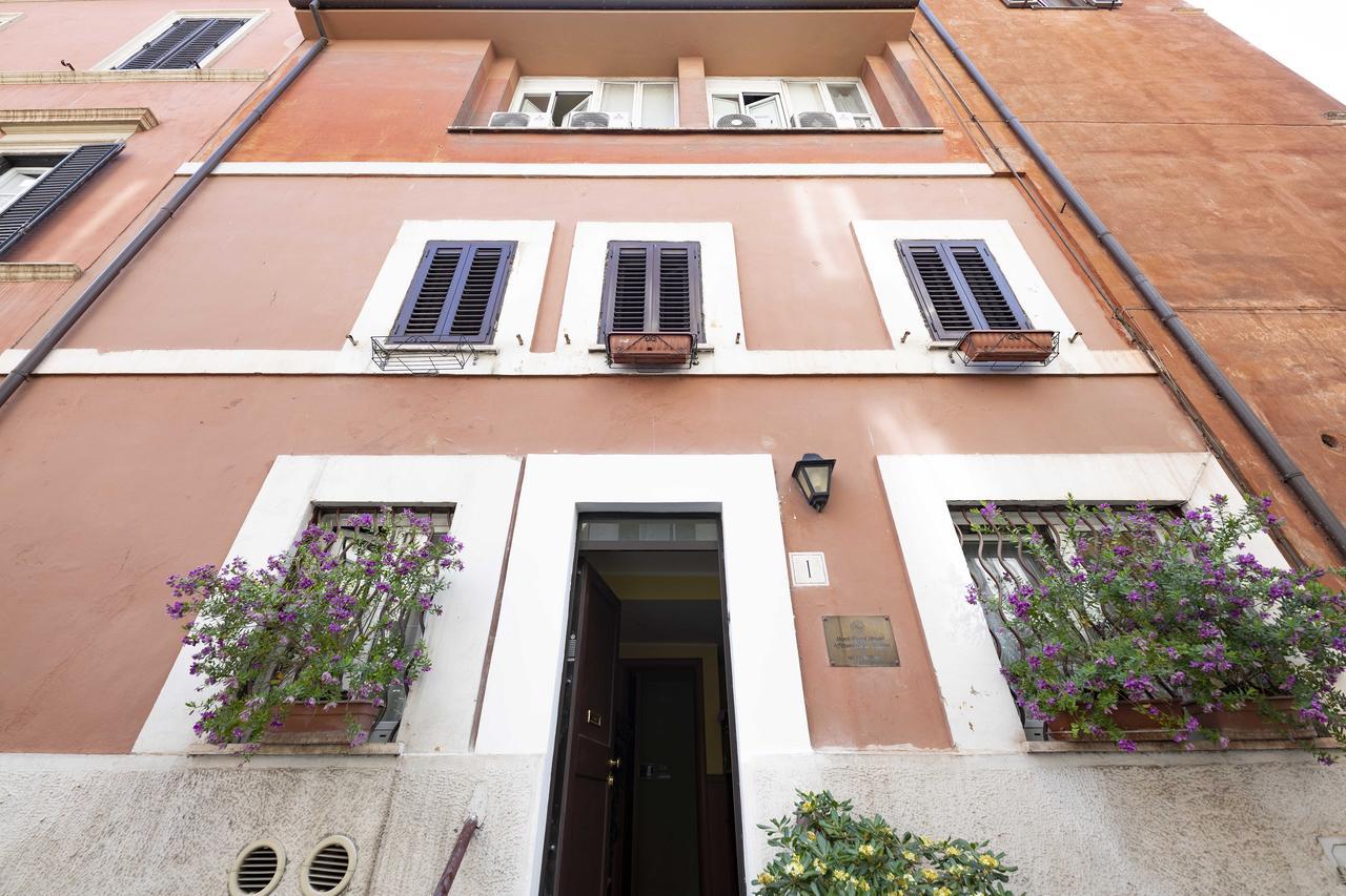 Monti Guest House - Affittacamere, Rome